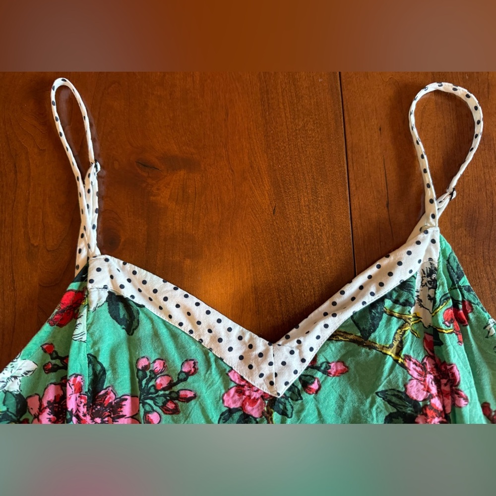 Anthropologie Green w/Pink Floral, Bird Print, Polka Dots Cami Women’s Top — S - Picture 4 of 7